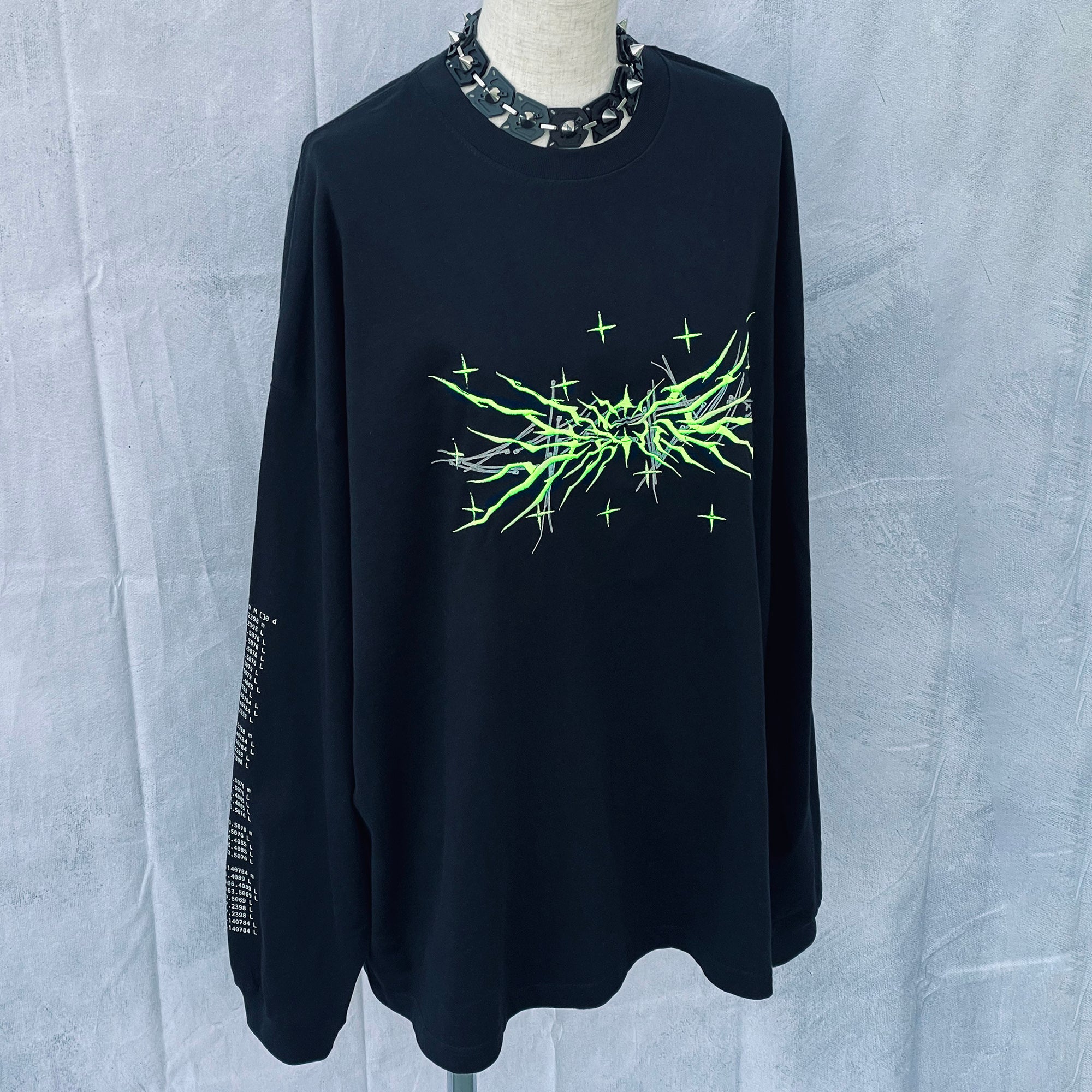 "Productivity" embroidered long sleeve T-shirt Yamauchi Tetsu collaboration model