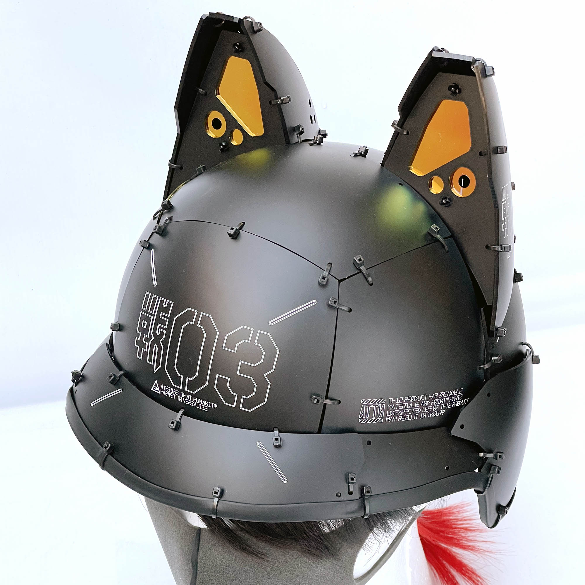 ネコミミ搭載式ヘルメット – 中央町戦術工芸