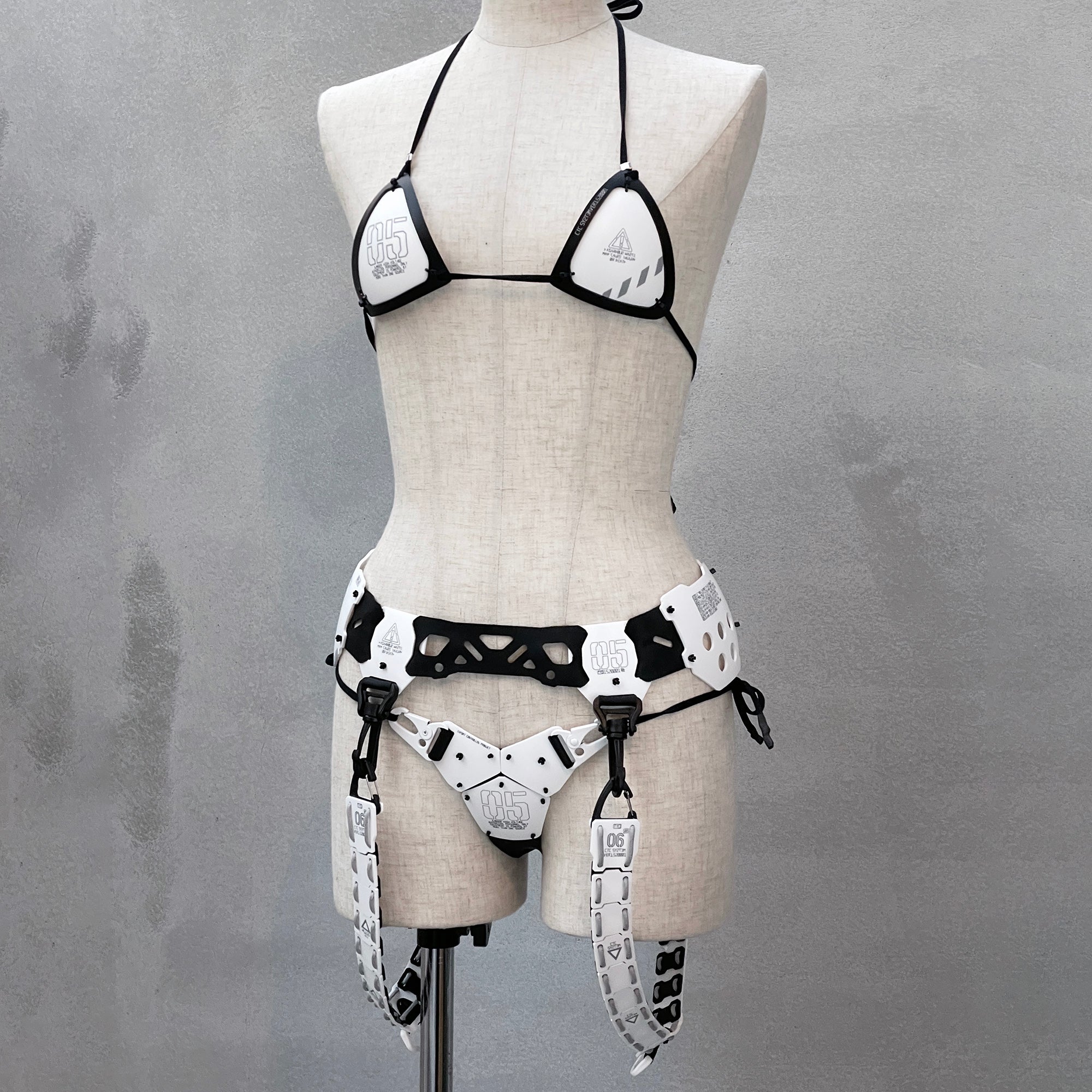 Armored Bikini Unit Type 05 Full Set – 中央町戦術工芸