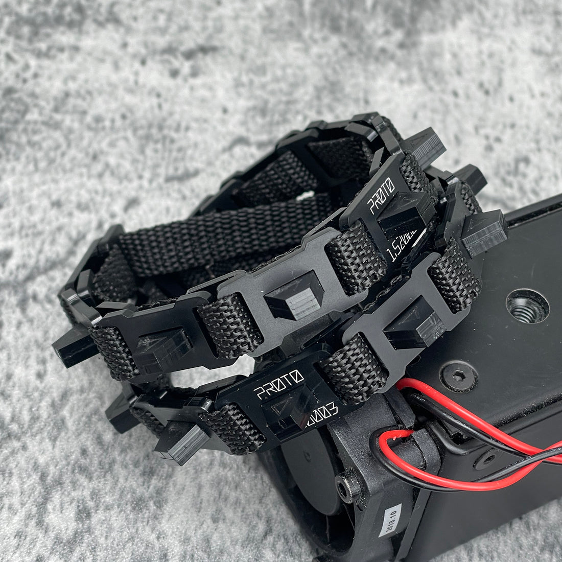 Chain belt type double wristband unit