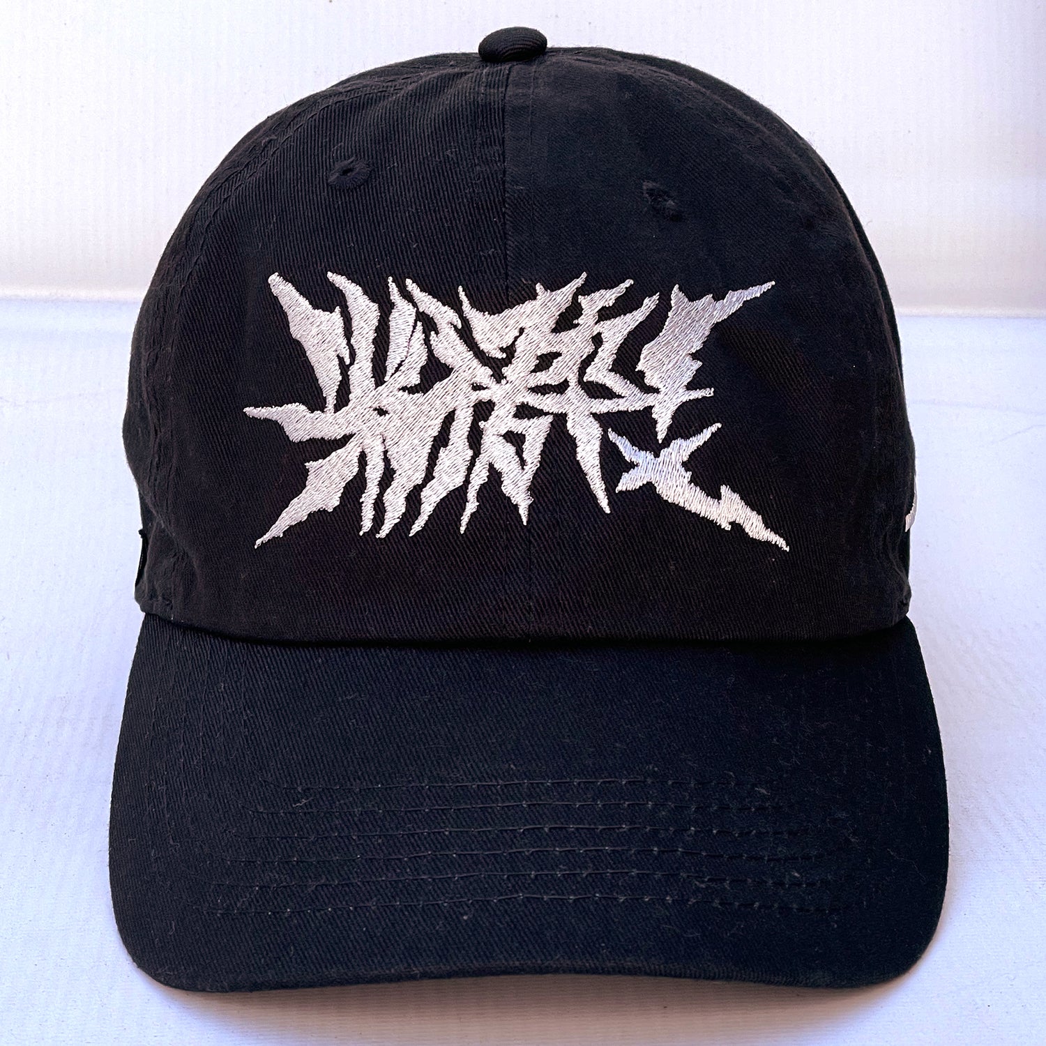 Embroidered cap "Smashed!"