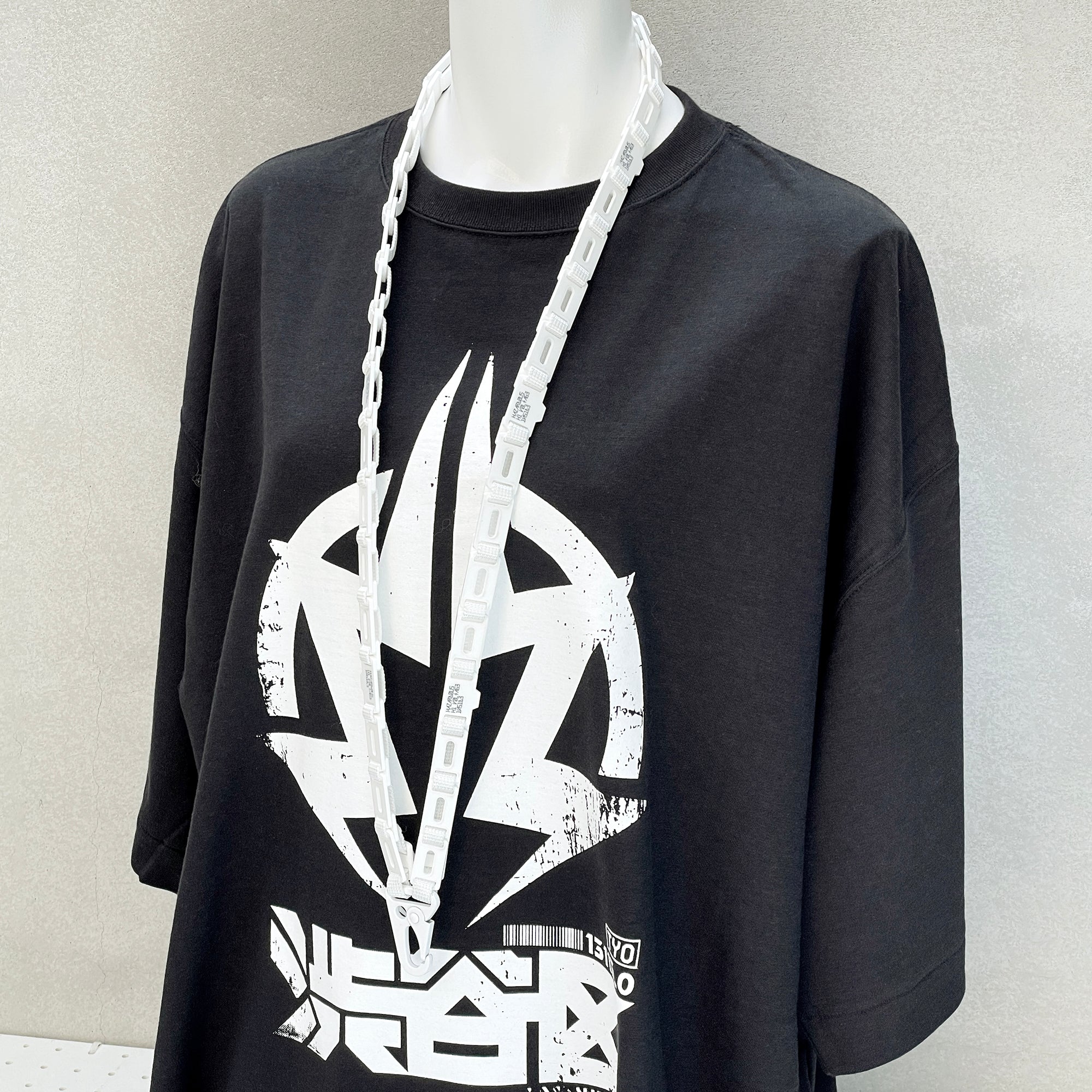 装甲ネックストラップユニット