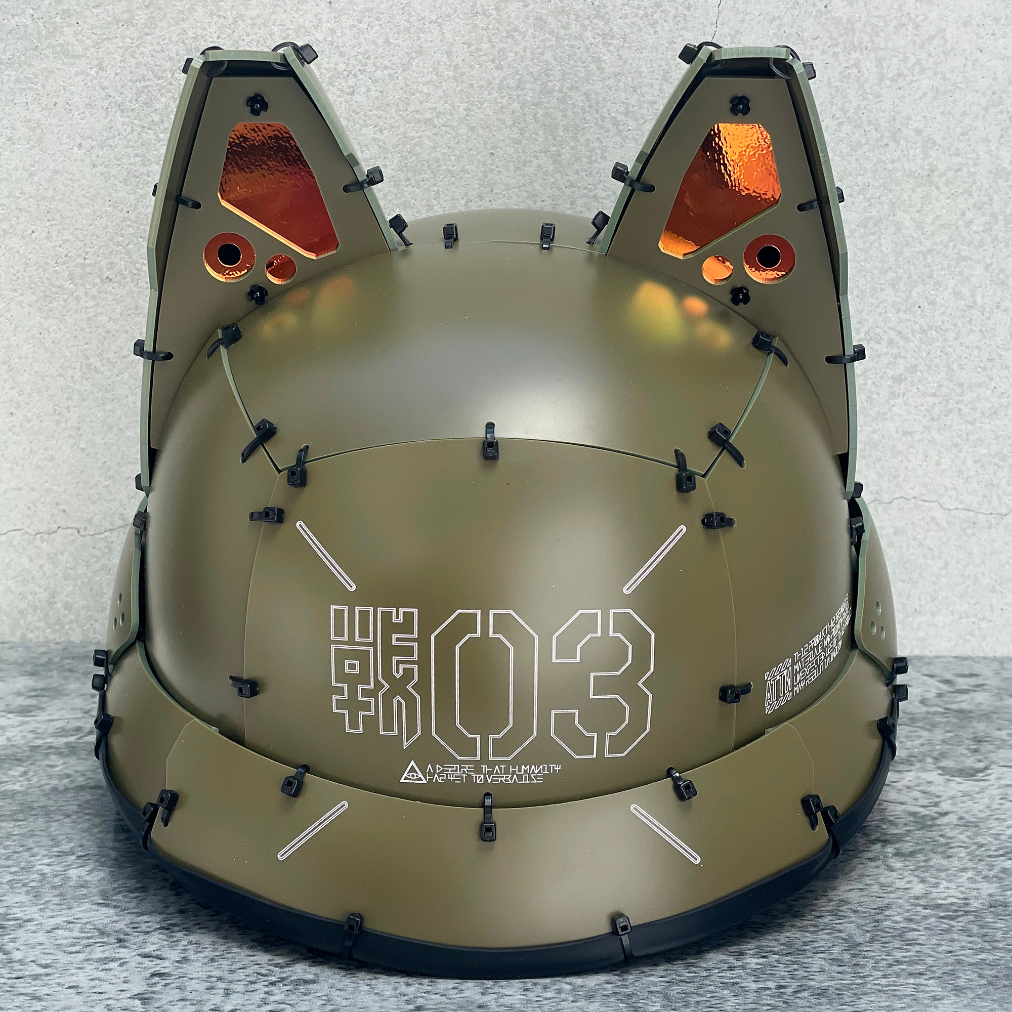 横*リ様 楽コレ　仕事猫　ヘルメット ネコミミ搭載式ヘルメット – 中央町戦術工芸