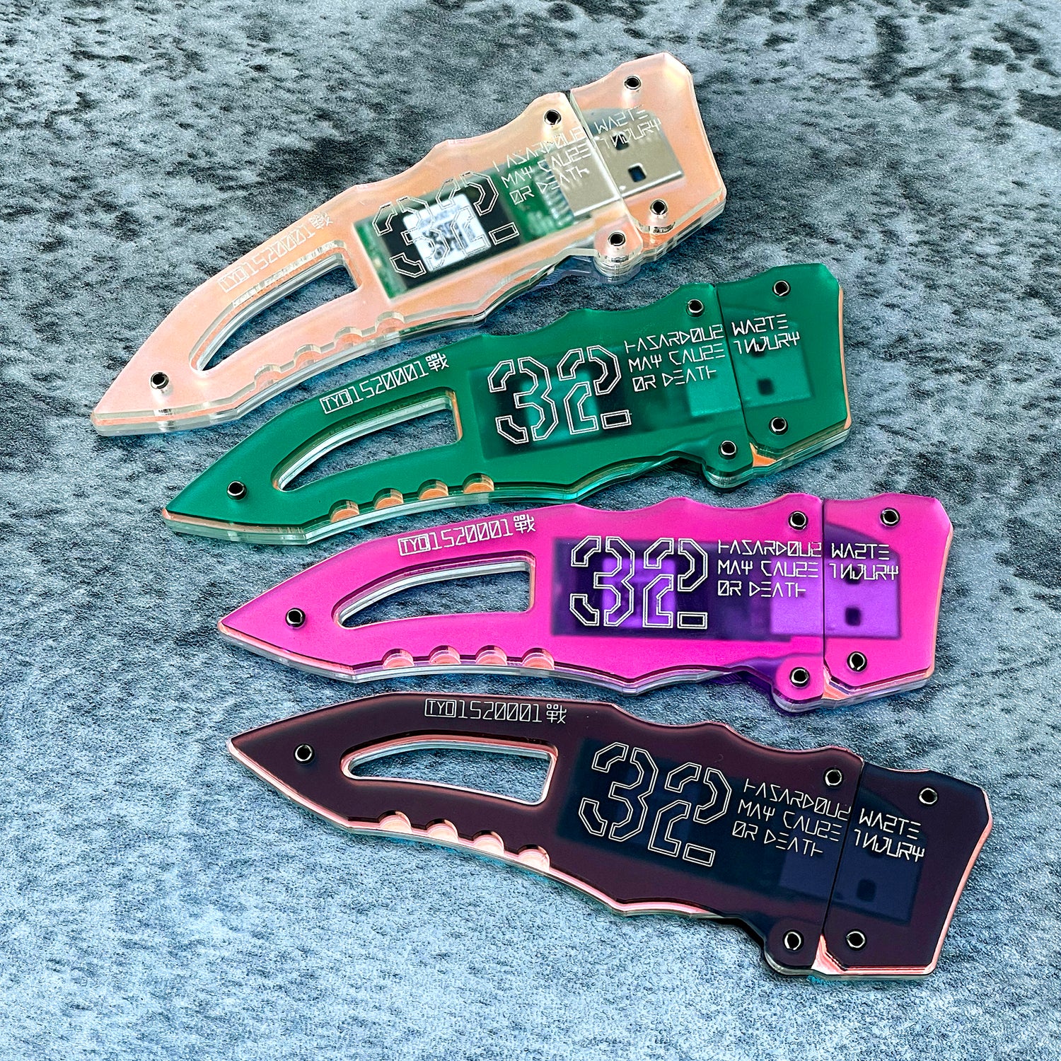 装甲USBメモリユニット 32GB