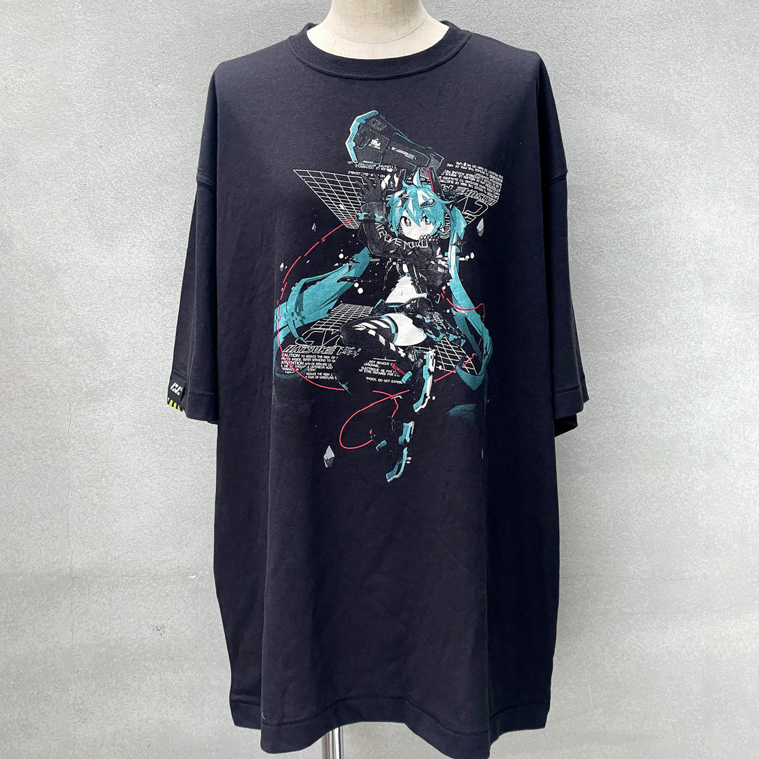 初音ミク×中央町戦術工芸コラボTシャツ