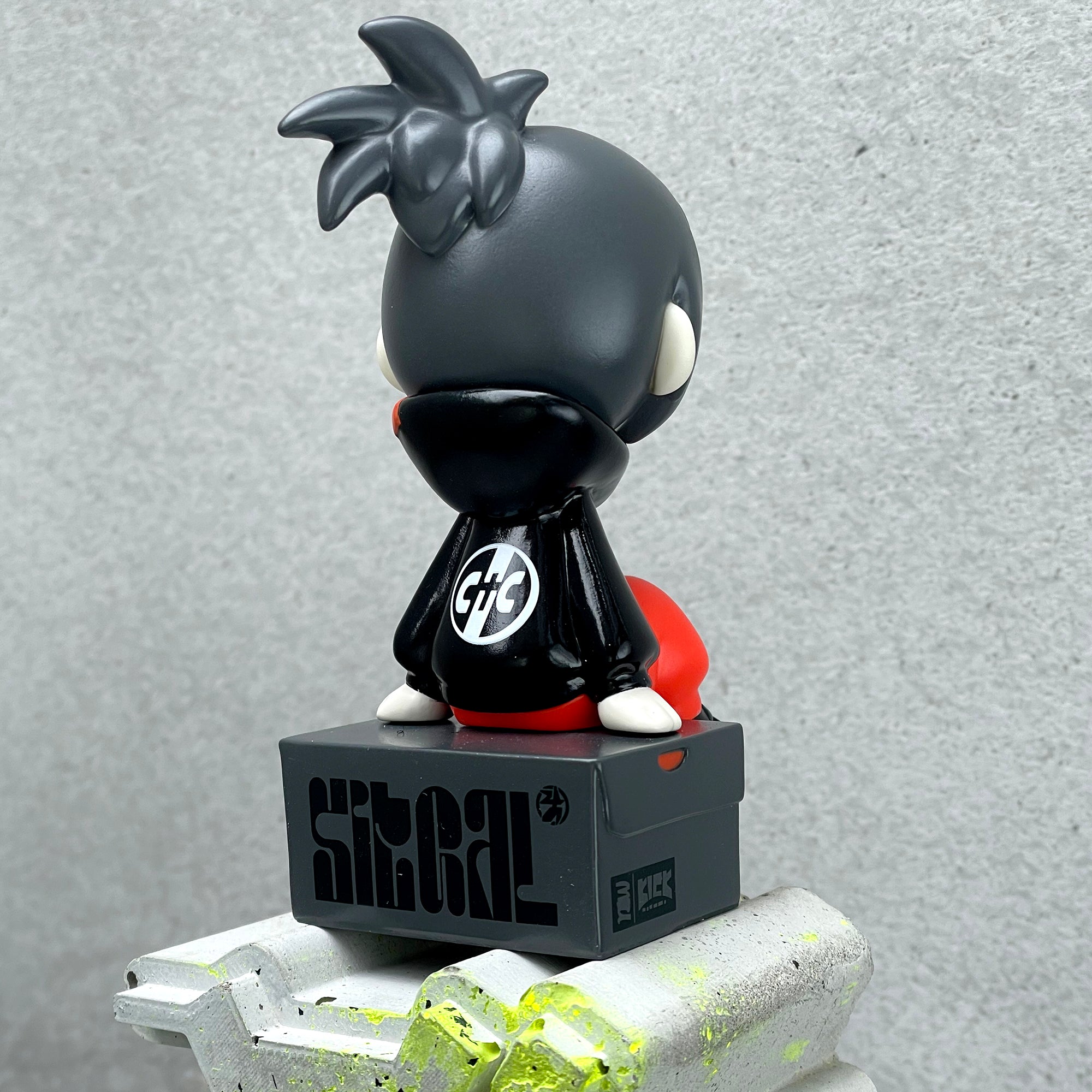 Sit Gal KICKちゃん（中央町戦術工芸カラー） ソフビ KICKちゃんソフビ 中央町戦術工芸カラー