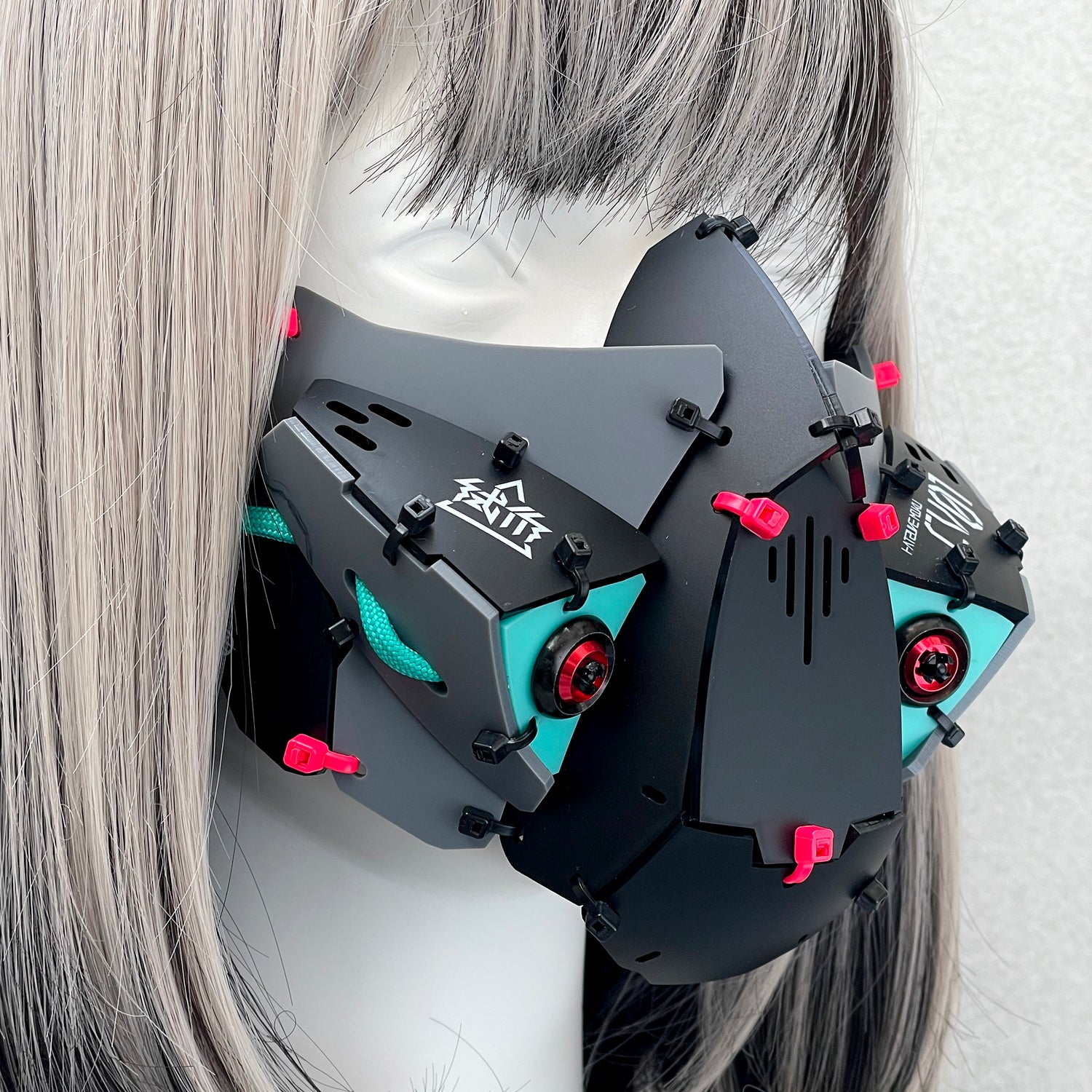 Armored Mask Unit mk23 Hatsune Miku ver.