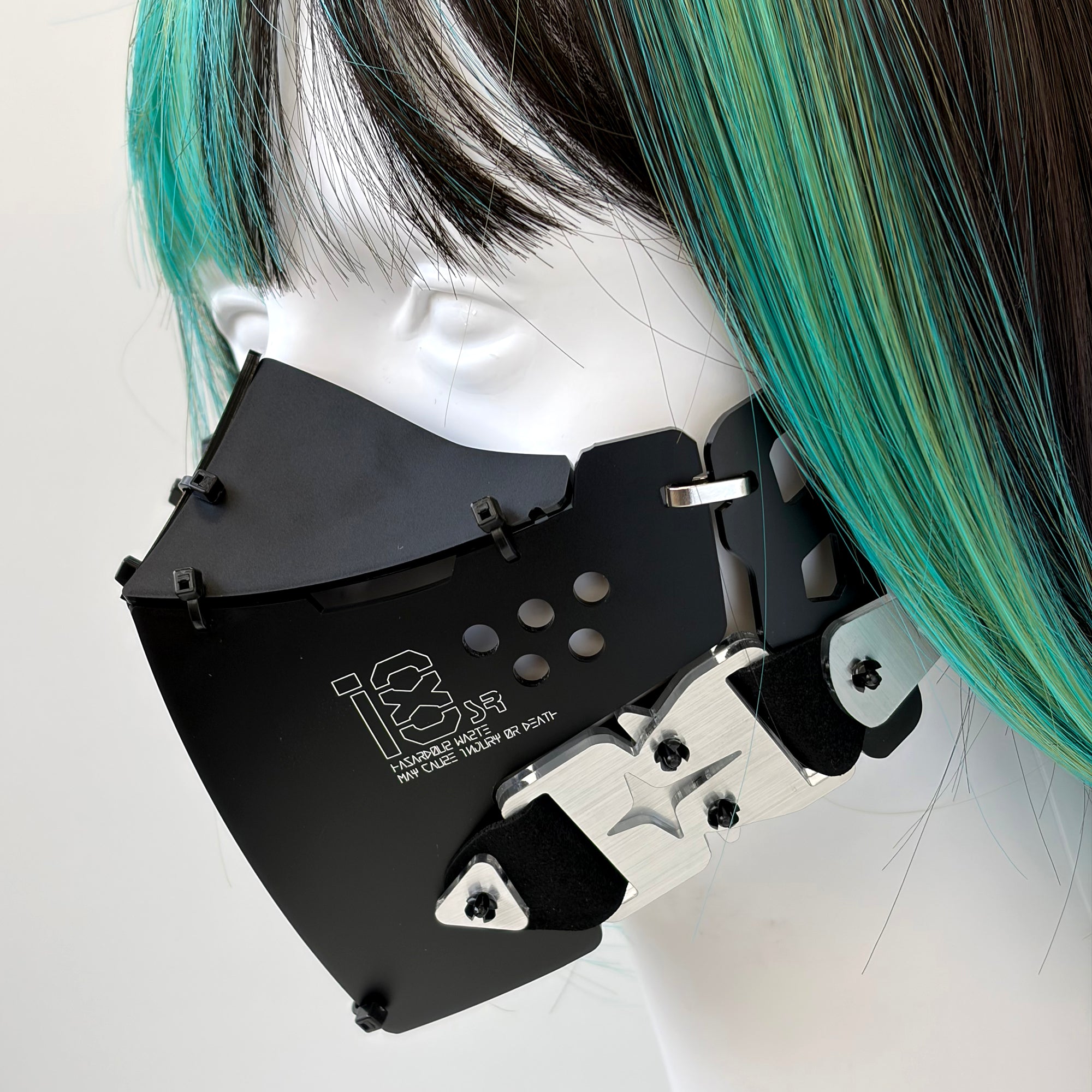 Armored mask [mask] – 中央町戦術工芸