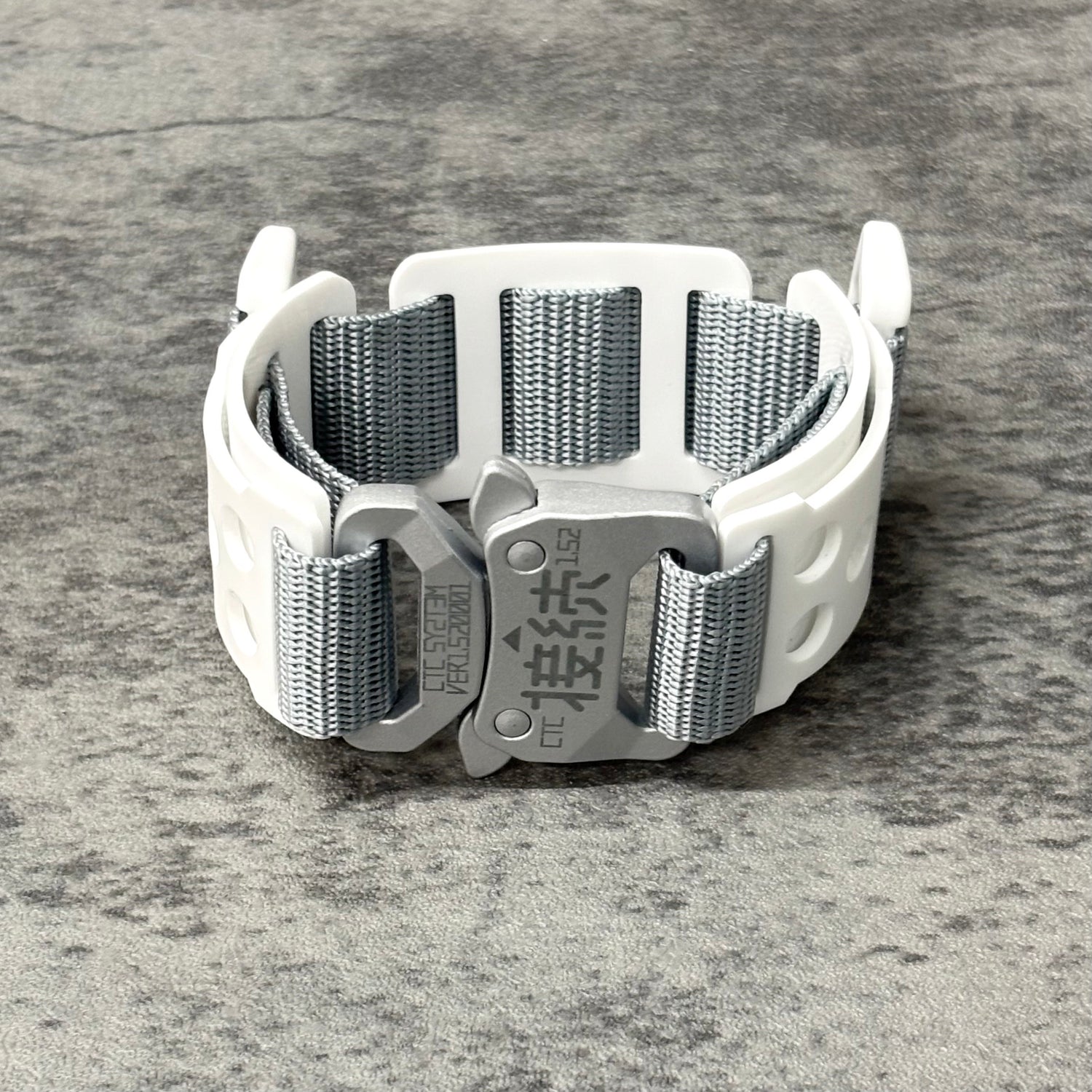 Quick release wristband unit